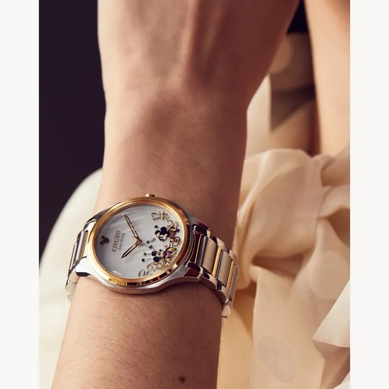 Falling Mickey & Minnie Silver-Tone Dial Stainless Steel Falling Mickey & Minnie Silver-Tone Dial Stainless Steel